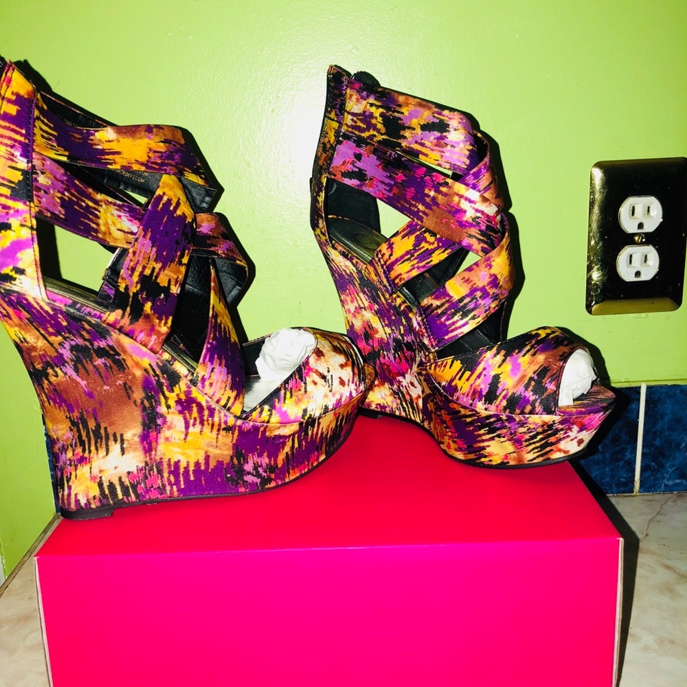 Women’s shoe